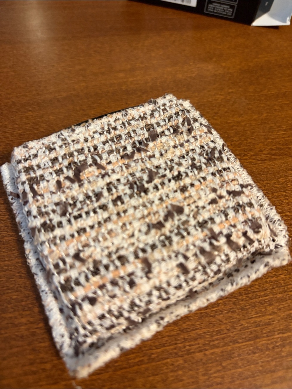 CHANEL Les 4 Ombres Tweed 04 - Picture 2 of 4